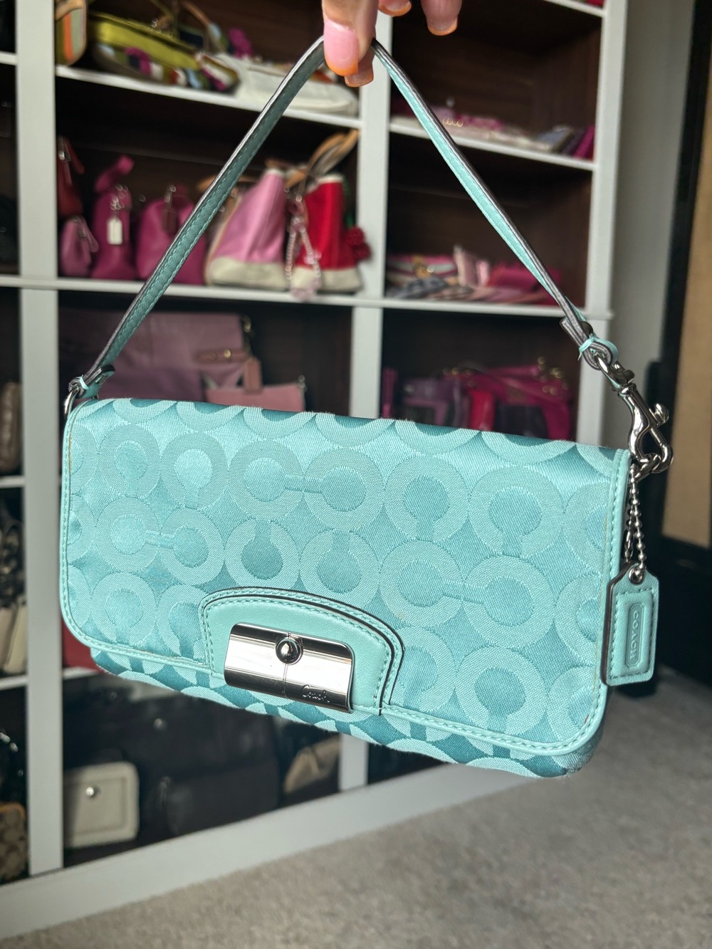 😇🩵COACH Signature Op Art Large Kristin Wristlet Mini Bag🩵😇